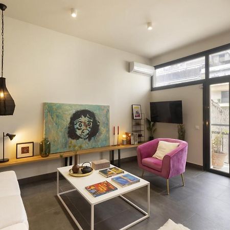 Apartament Α Rare Lux Artistic Renv Gem Opposite Emst Museum Ateny Zewnętrze zdjęcie